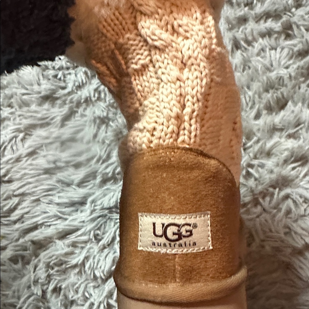 UGG suede and sweater boots - Picture 6 of 7